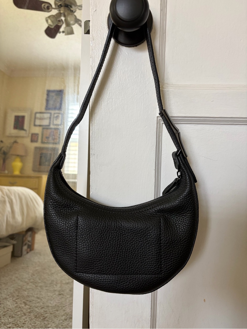 Longchamp Roseau Essential Half Moon Hobo Bag Black - Picture 8 of 10